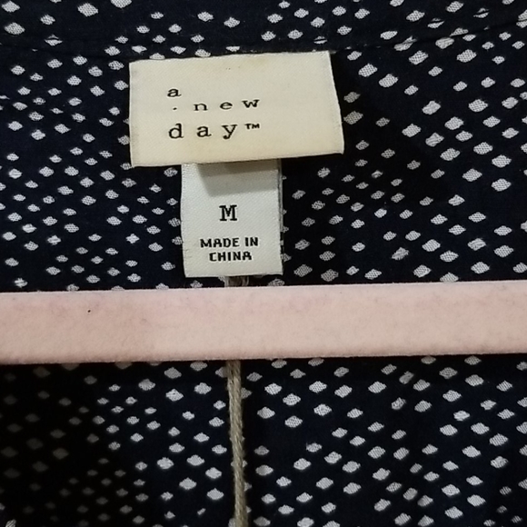 Pretty Blue a new day Sleeveless Blouse - Picture 5 of 7